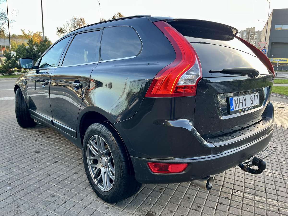 Volvo XC60 2009 — photo 7