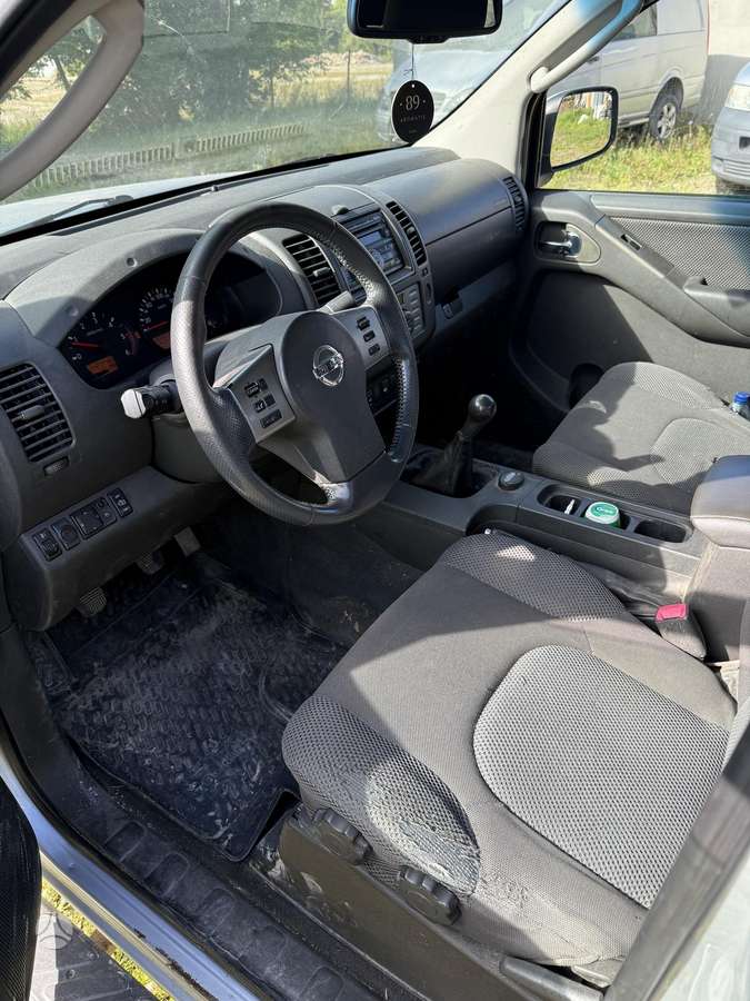 Nissan Navara 2007 — photo 7