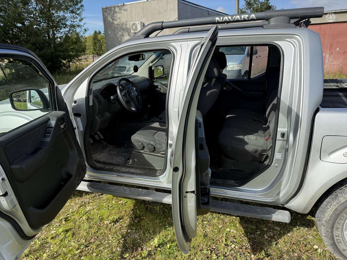 Nissan Navara 2007 — photo 8