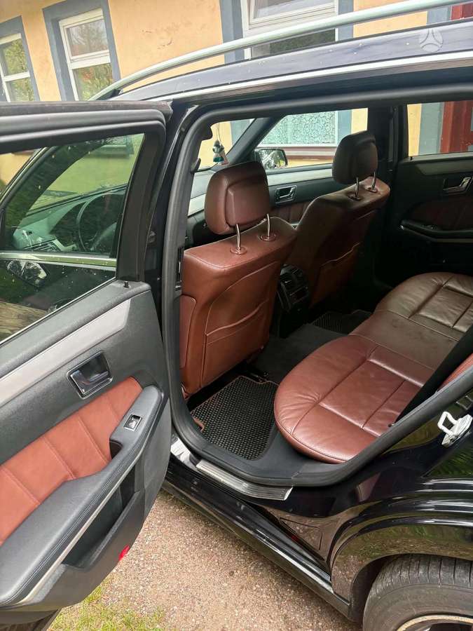 Mercedes-Benz E350 2011 — photo 6