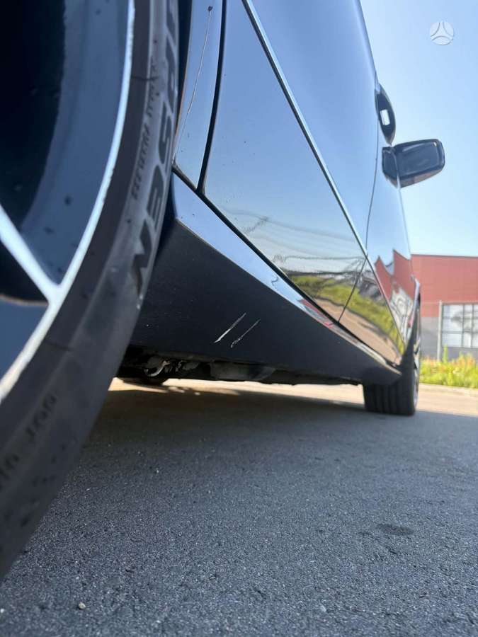 Mercedes-Benz E350 2011 — photo 8