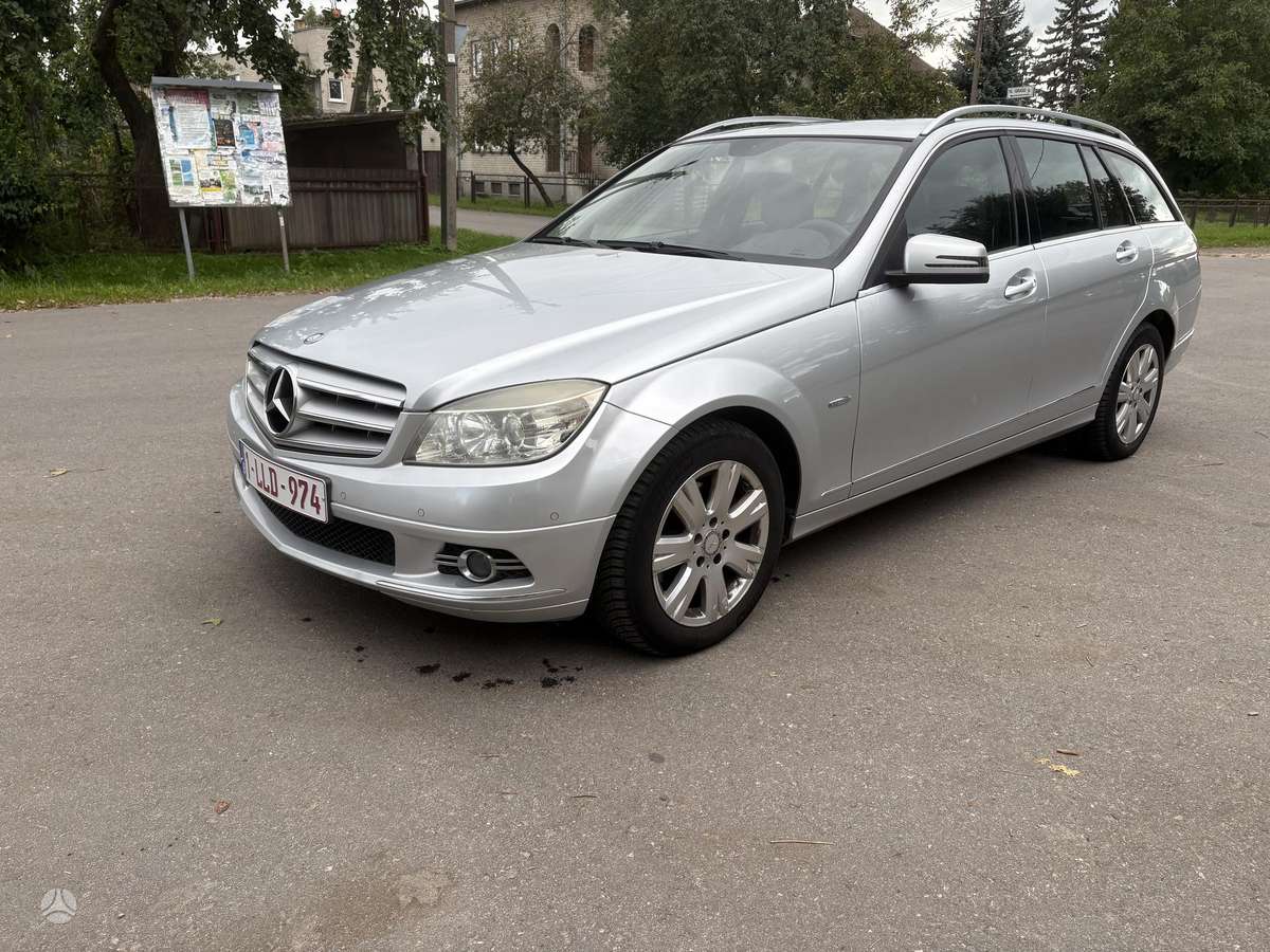 Mercedes-Benz C220, 2010