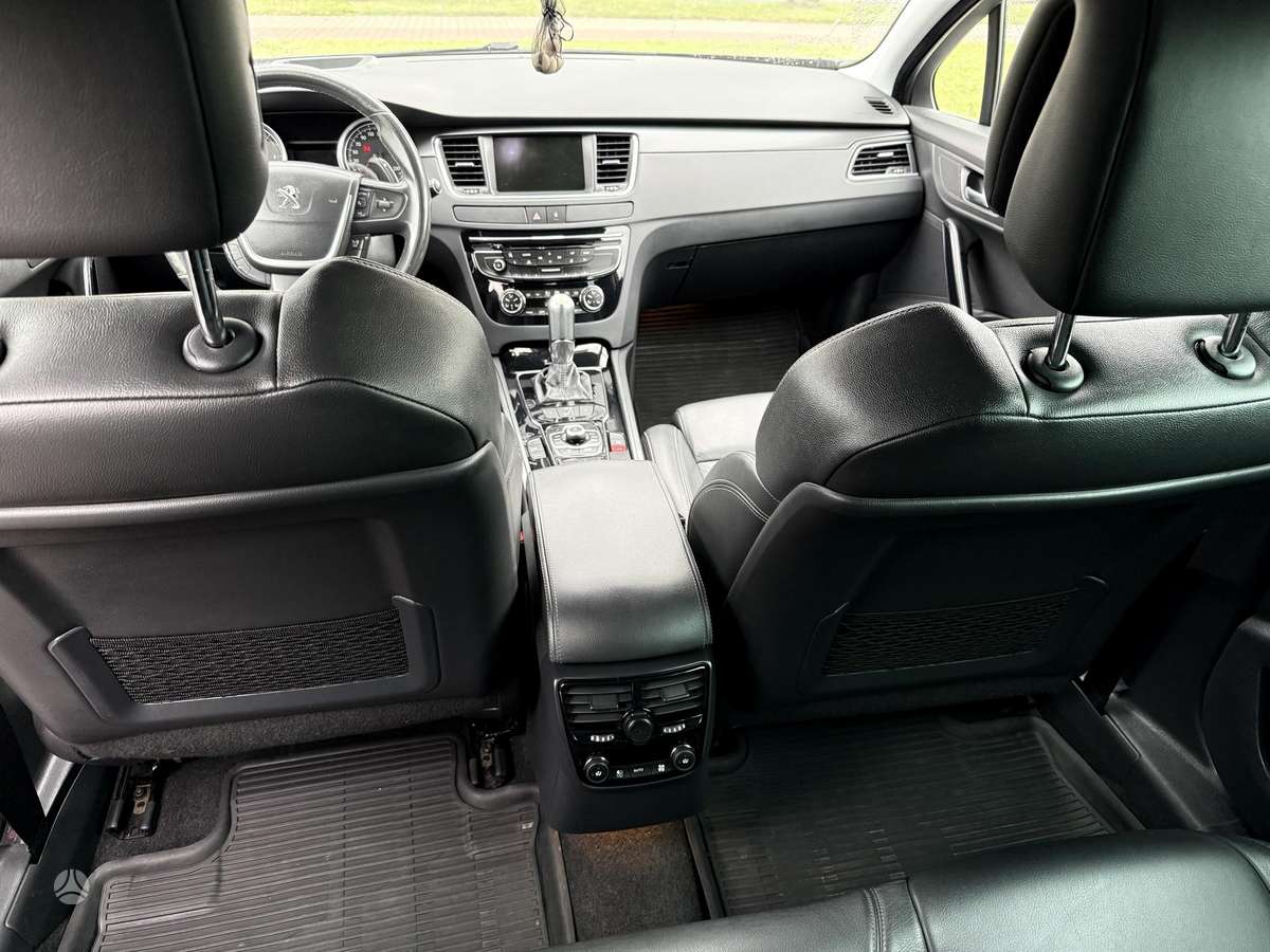 Peugeot 508 2011 — photo 8