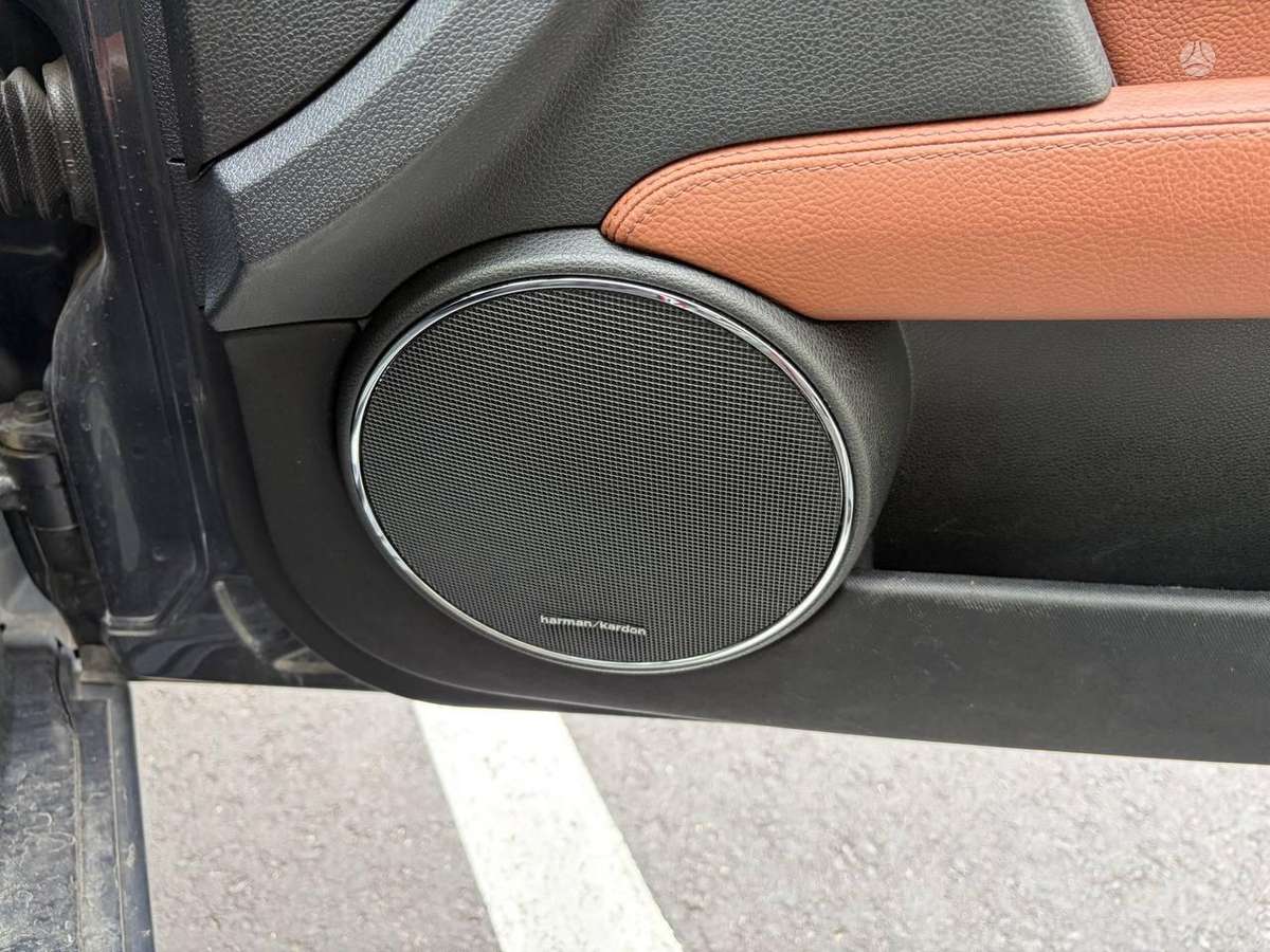 Mercedes-Benz C250 2010 — photo 9