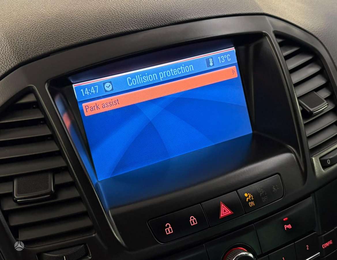 Opel Insignia 2010 — photo 5