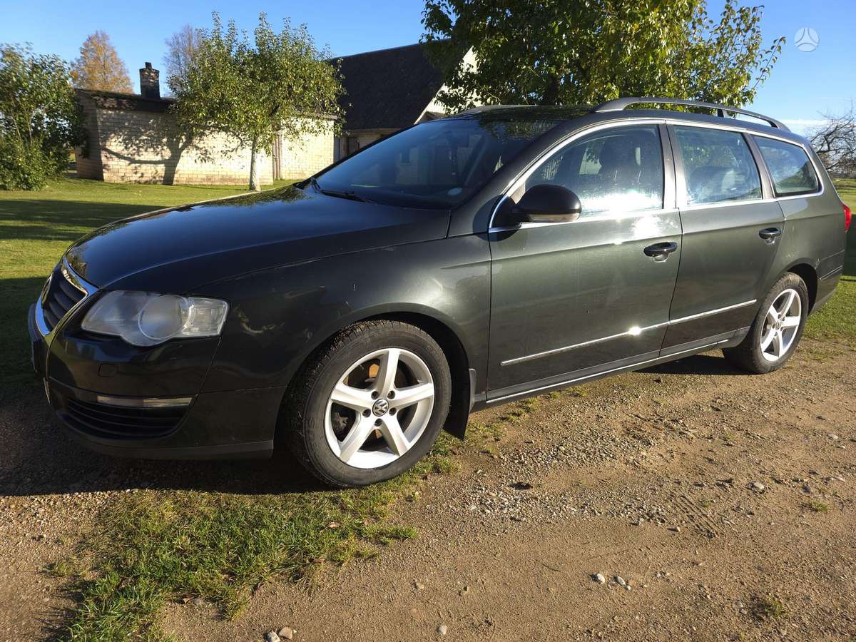 Volkswagen Passat 2008 — салон