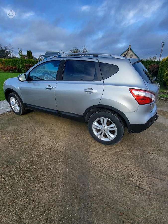 Nissan Qashqai 2011 — engine 1995 cm³, 150 HP (110kW)