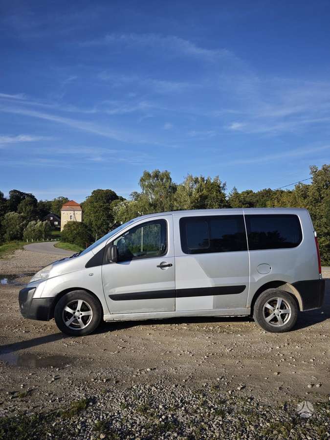 Peugeot Expert 2010 — photo 8