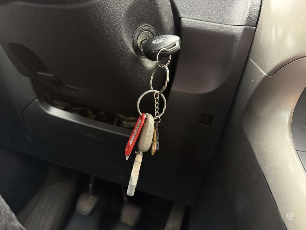 Toyota Verso 2011 — photo 10