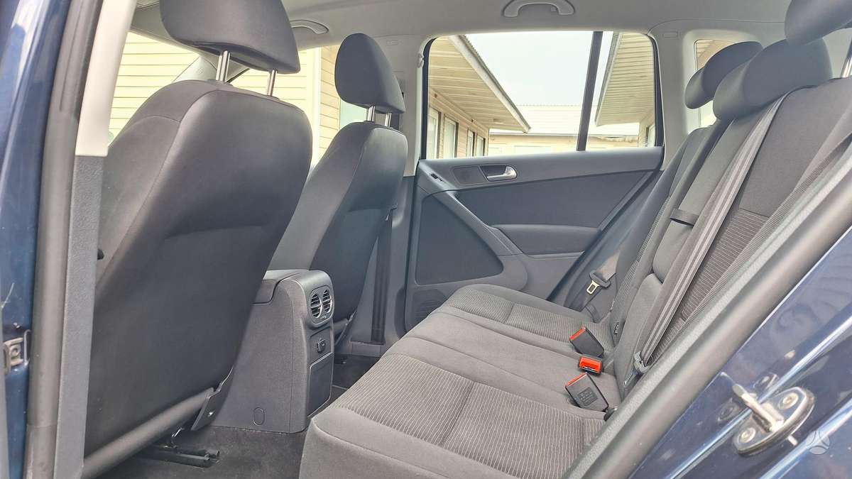 Volkswagen Tiguan 2011 — photo 26