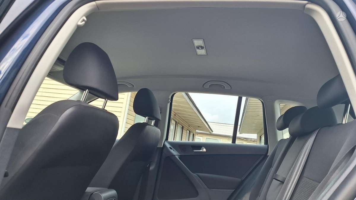 Volkswagen Tiguan 2011 — photo 27