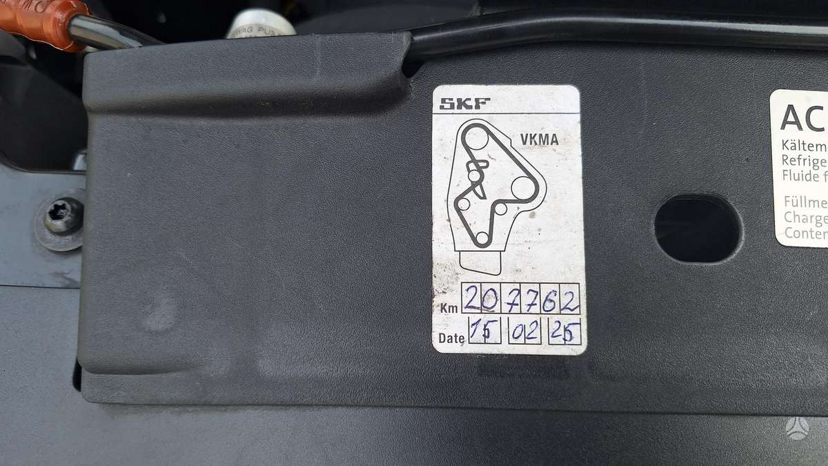 Volkswagen Tiguan 2011 — photo 34