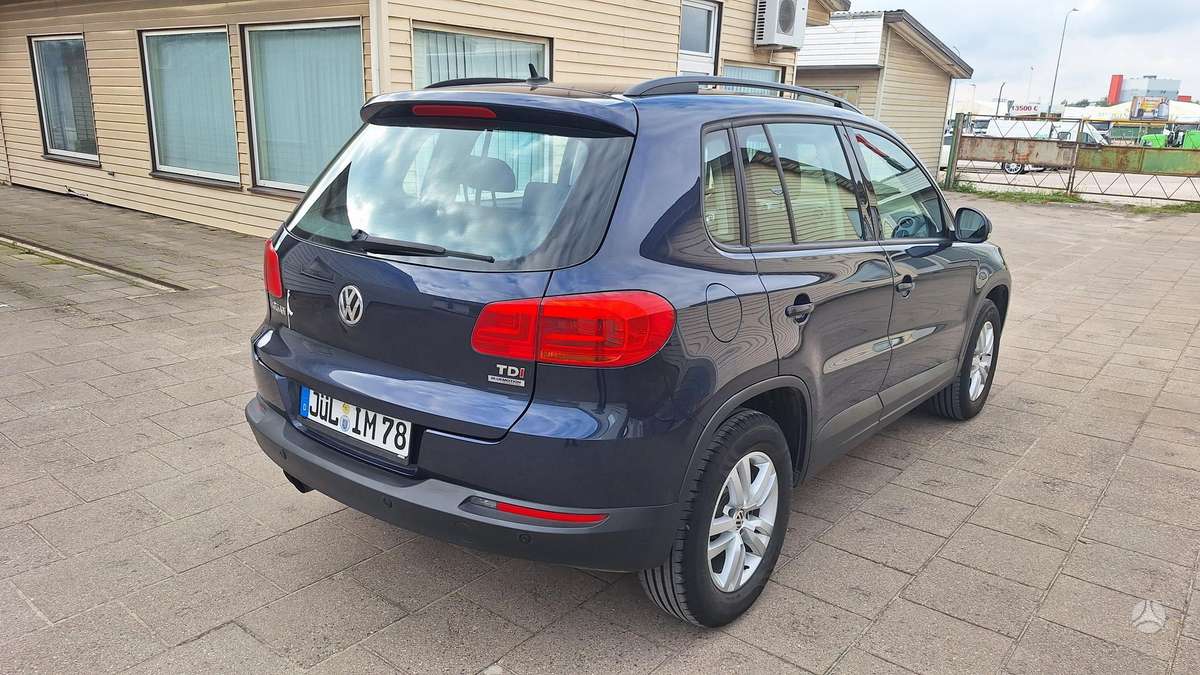 Volkswagen Tiguan 2011 — photo 8