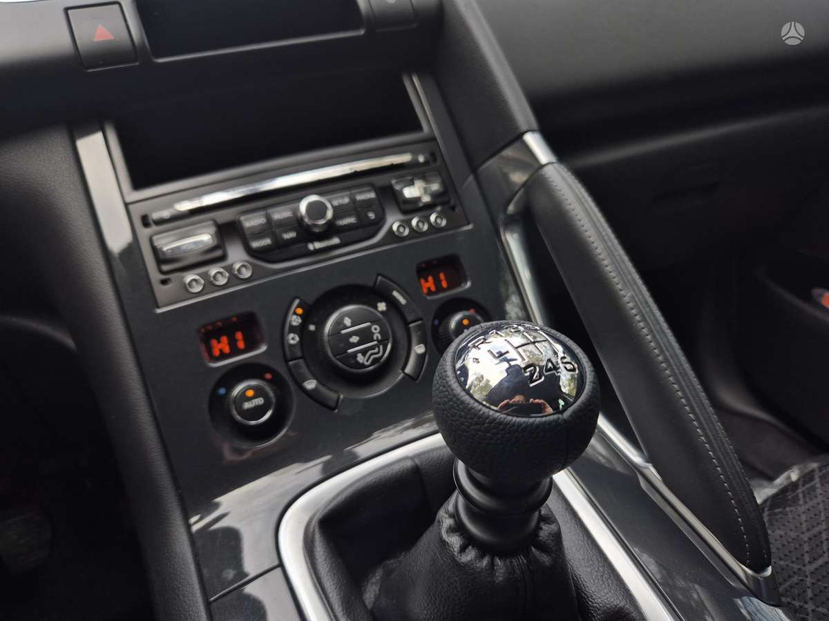 Peugeot 3008 2015 — photo 12
