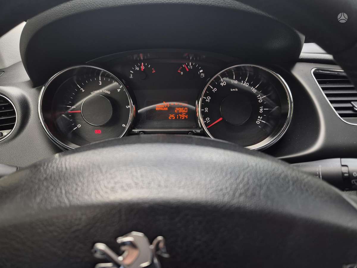 Peugeot 3008 2015 — photo 13