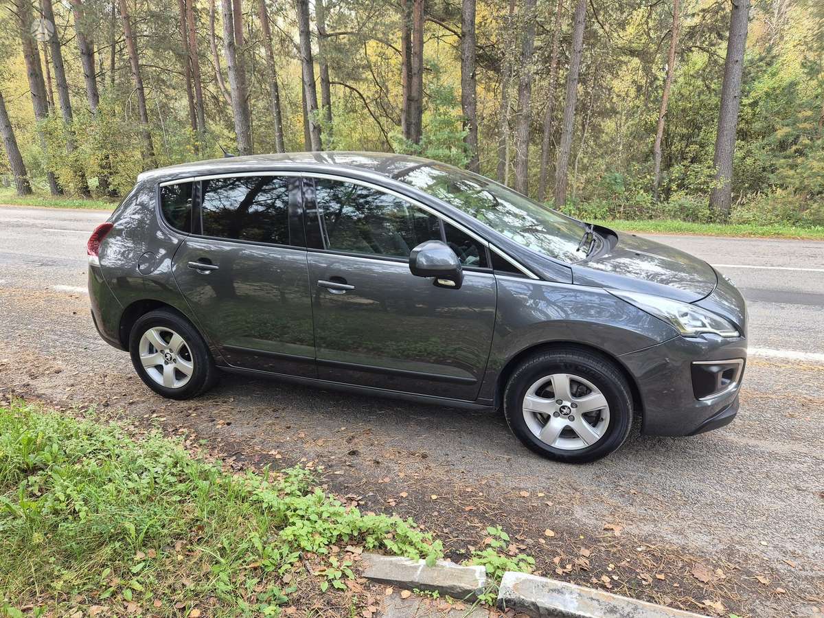 Peugeot 3008 2015 — engine 1560 cm³, 120 HP (88kW)