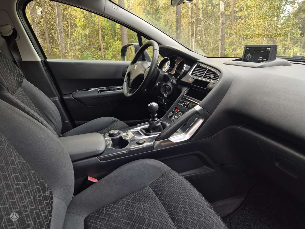 Peugeot 3008 2015 — photo 8