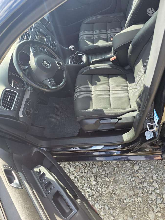 Volkswagen Golf 2012 — photo 11