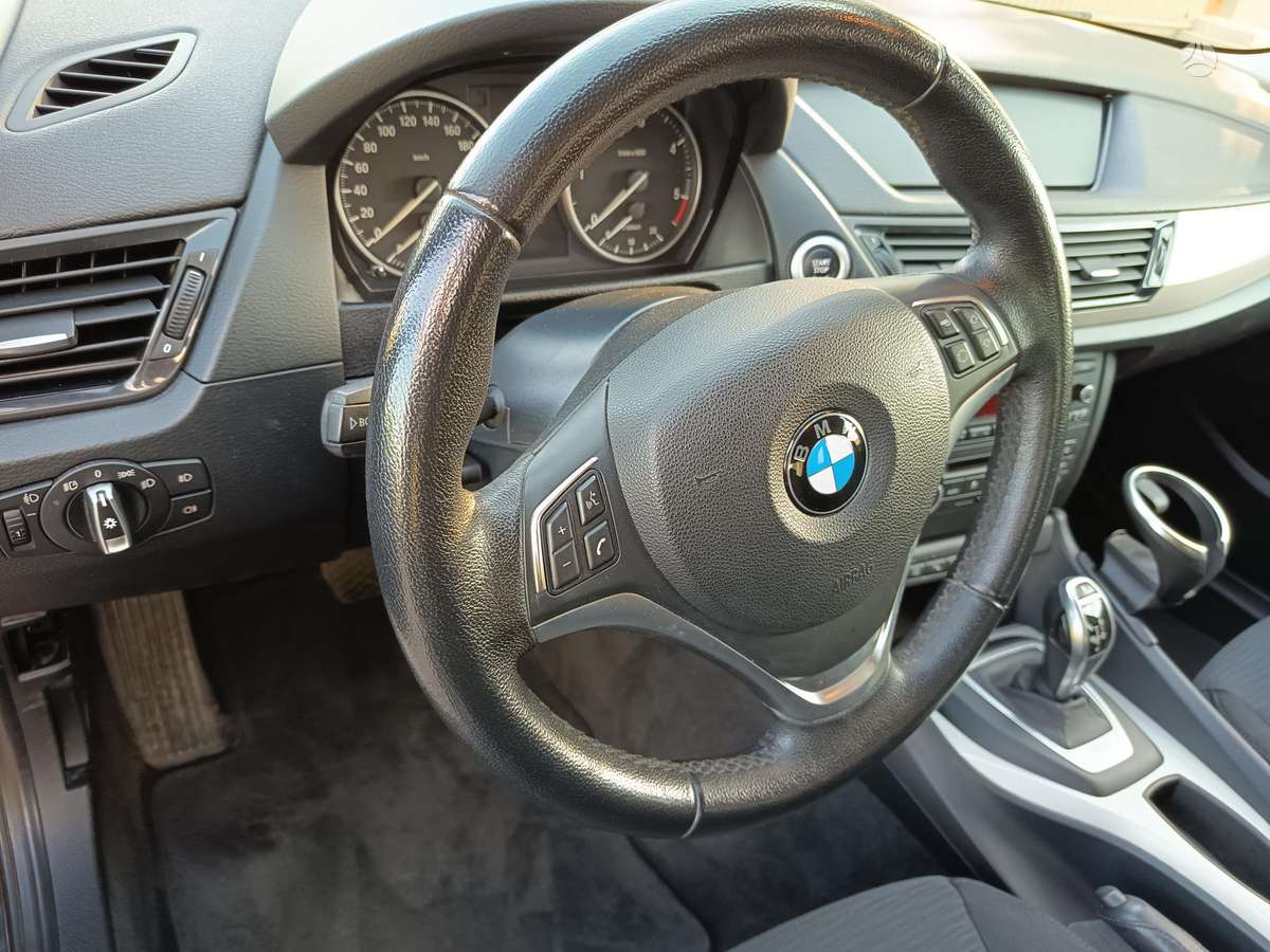 BMW X1 2014 — фото 12