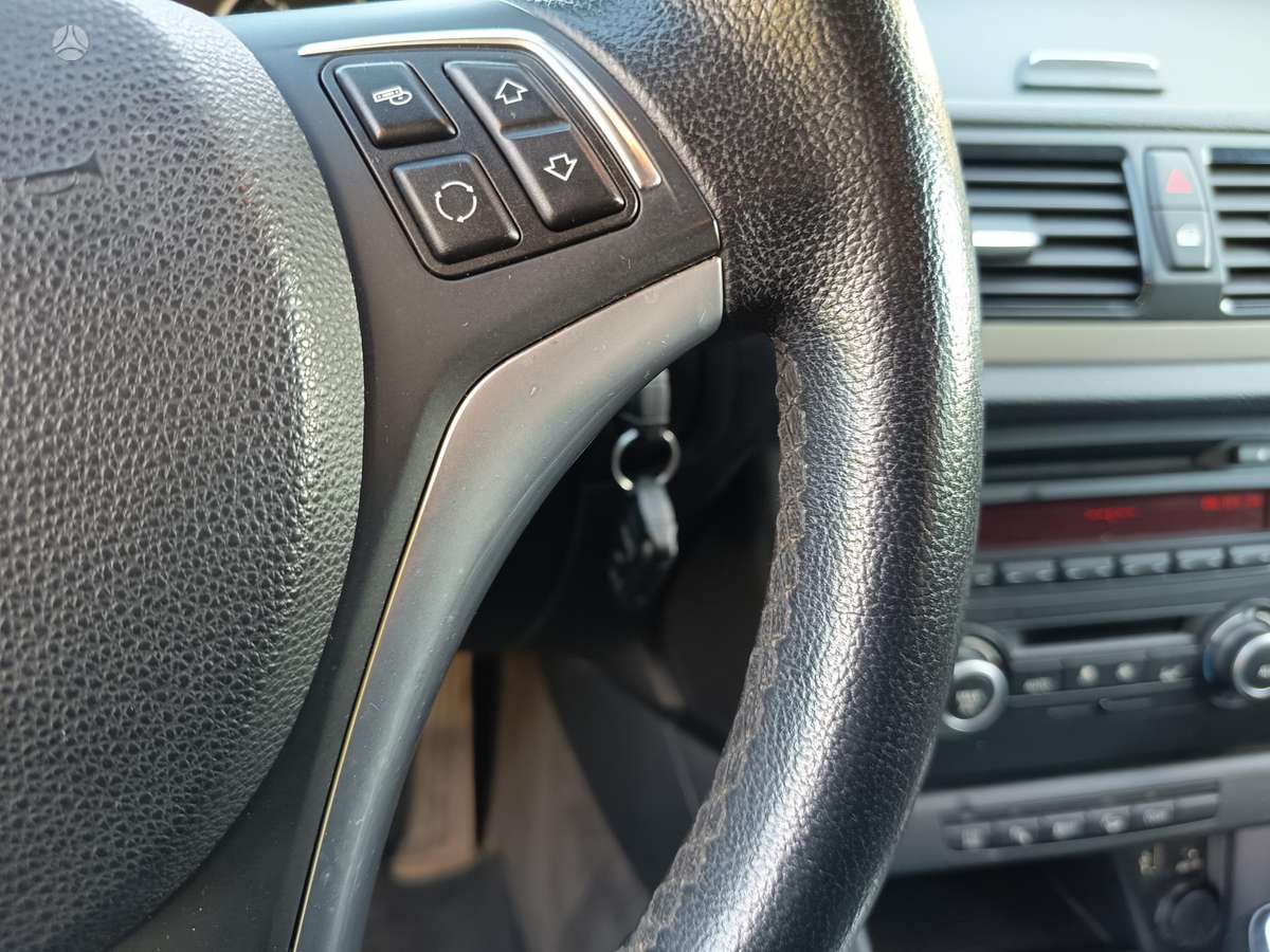BMW X1 2014 — фото 13