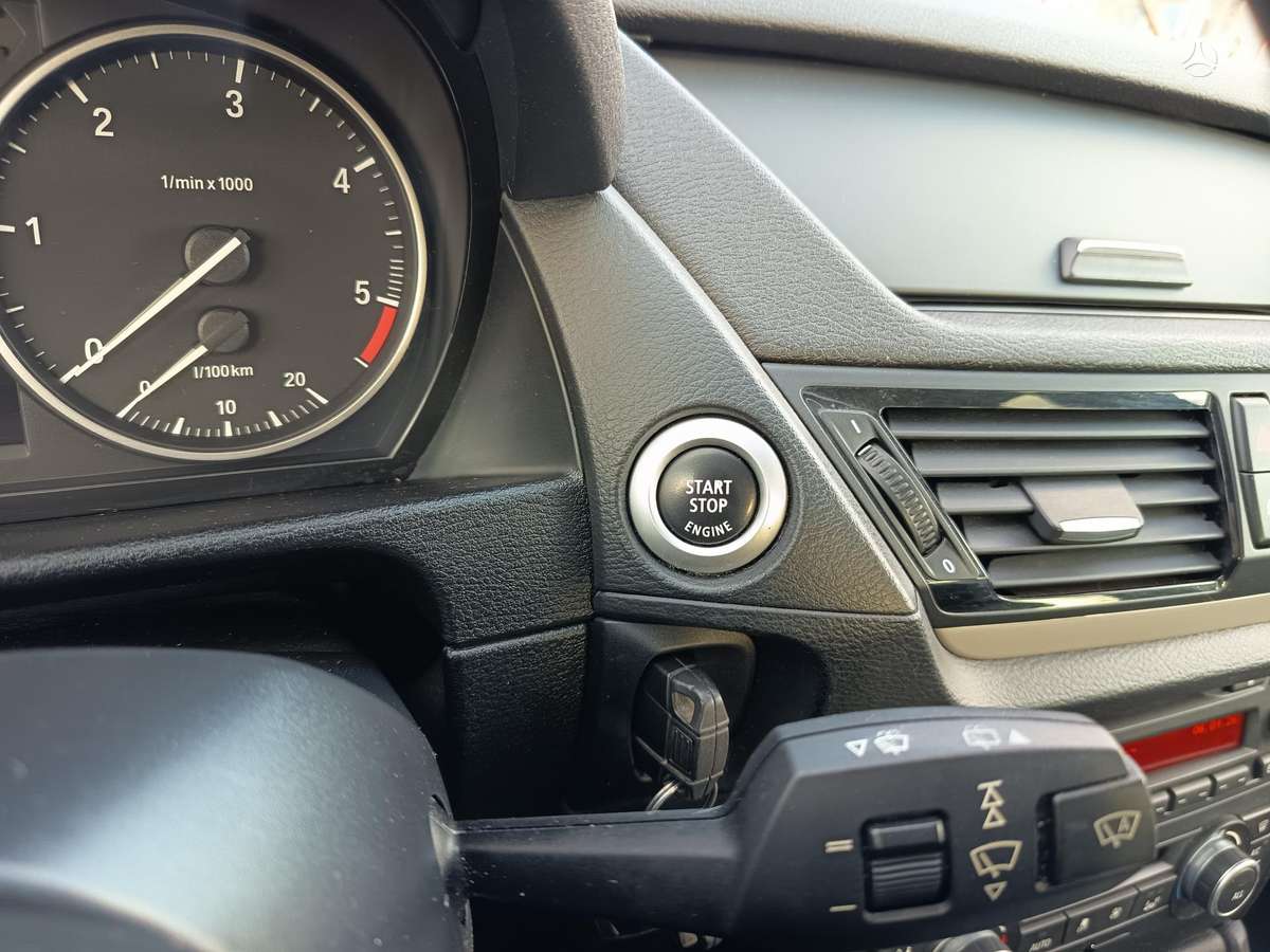 BMW X1 2014 — фото 17