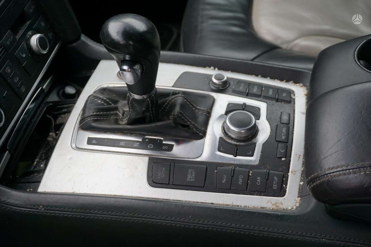 Audi Q7 2008 — photo 17