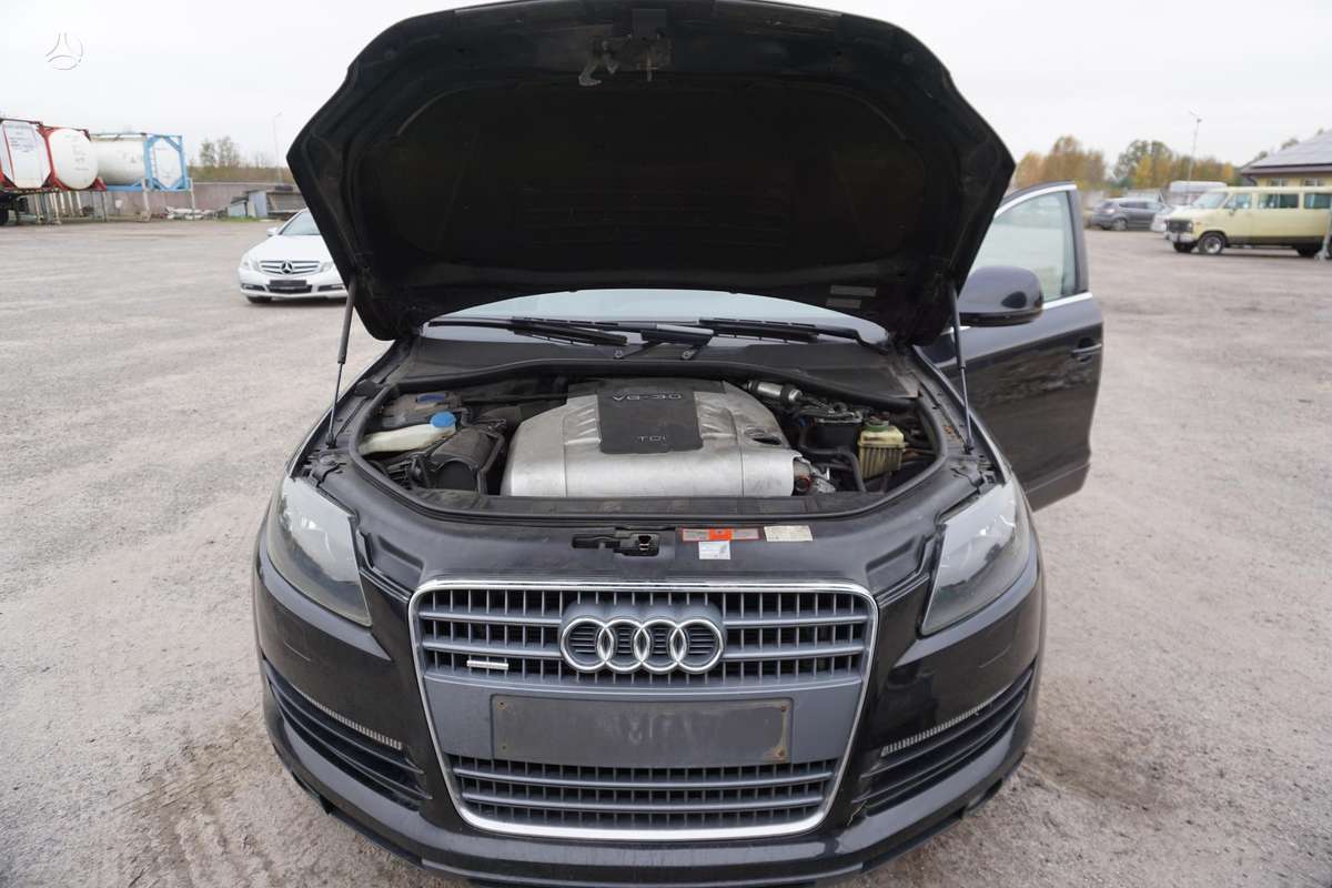 Audi Q7 2008 — photo 23