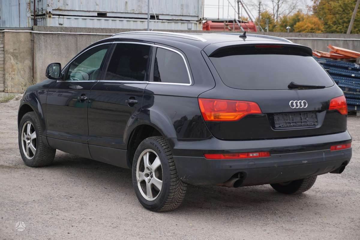 Audi Q7 2008 — engine 2967 cm³, 239 HP (176kW)
