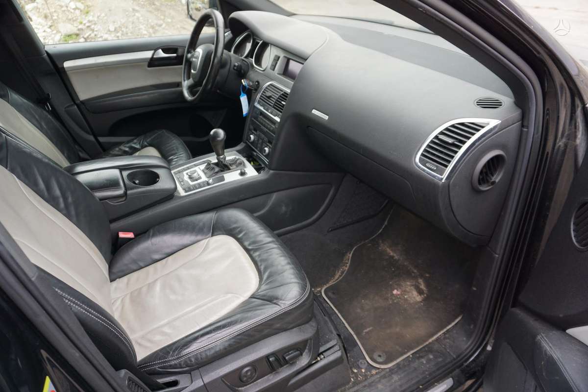 Audi Q7 2008 — photo 9