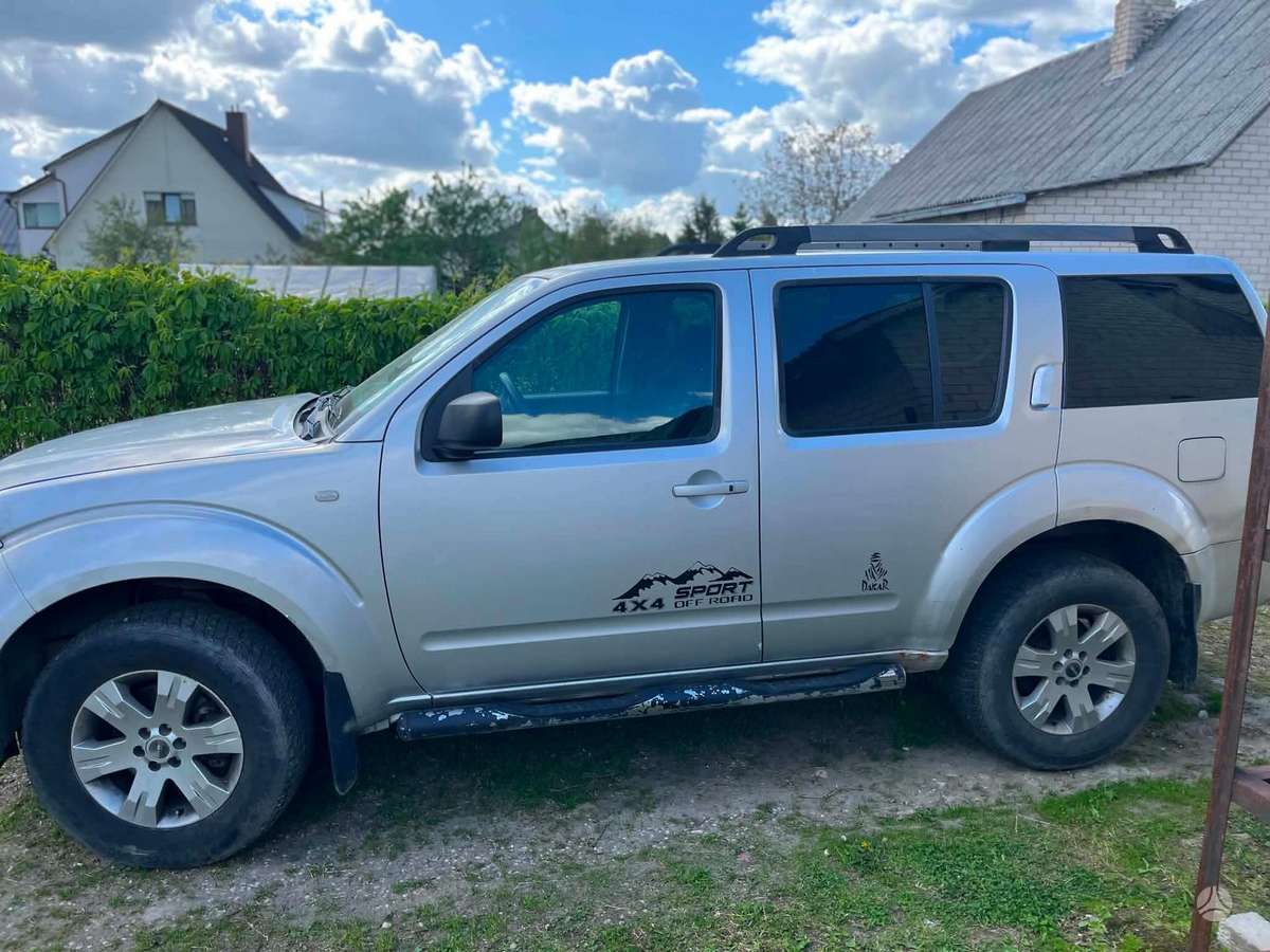Nissan Pathfinder 2005 — авто для ЗСУ з Європи