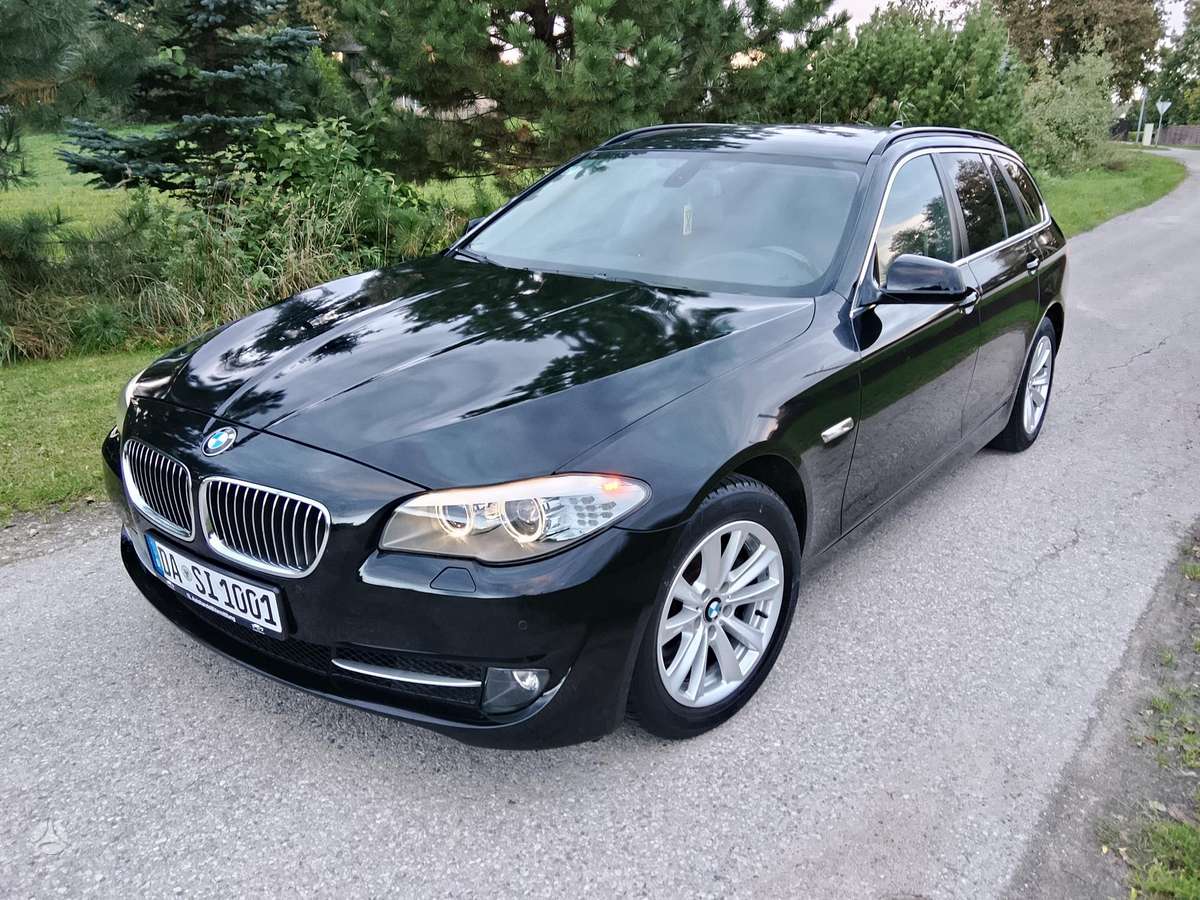 BMW 520 2011 — photo 9