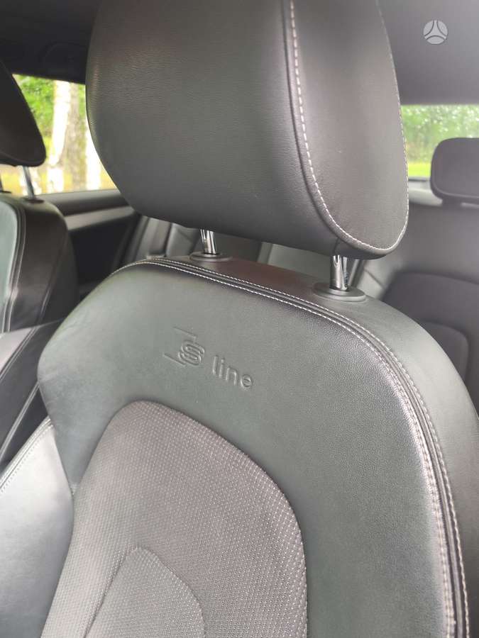 Audi A4 2010 — photo 11