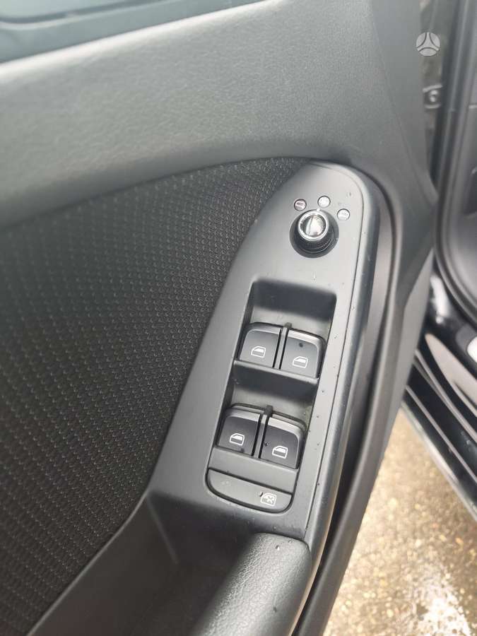 Audi A4 2010 — photo 13