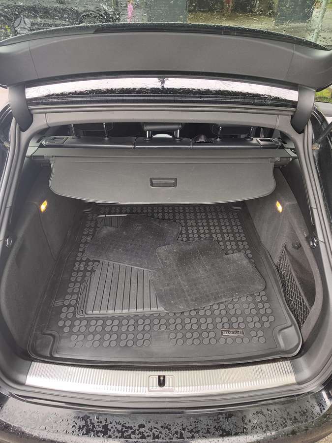 Audi A4 2010 — photo 23