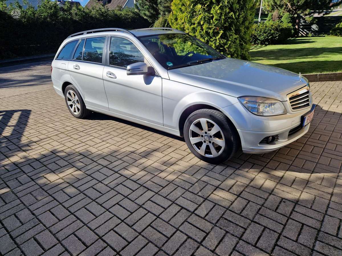 Mercedes-Benz C200, 2009