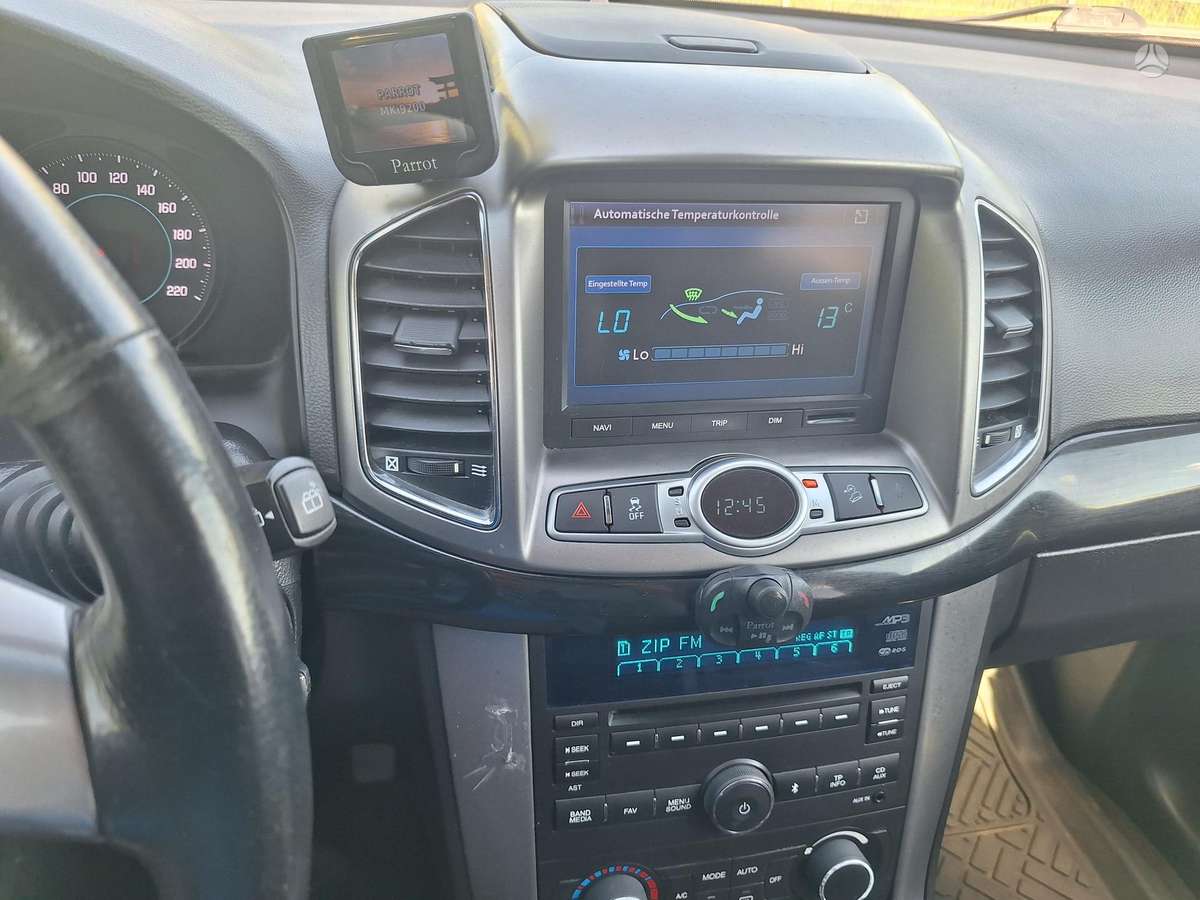 Chevrolet Captiva 2011 — photo 15