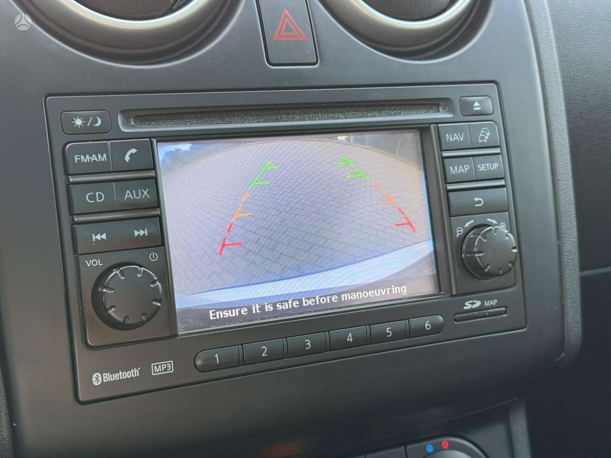 Nissan Qashqai 2012 — photo 15