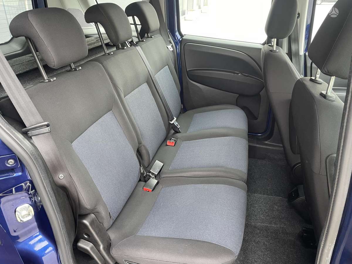 Opel Combo 2015 — фото 10
