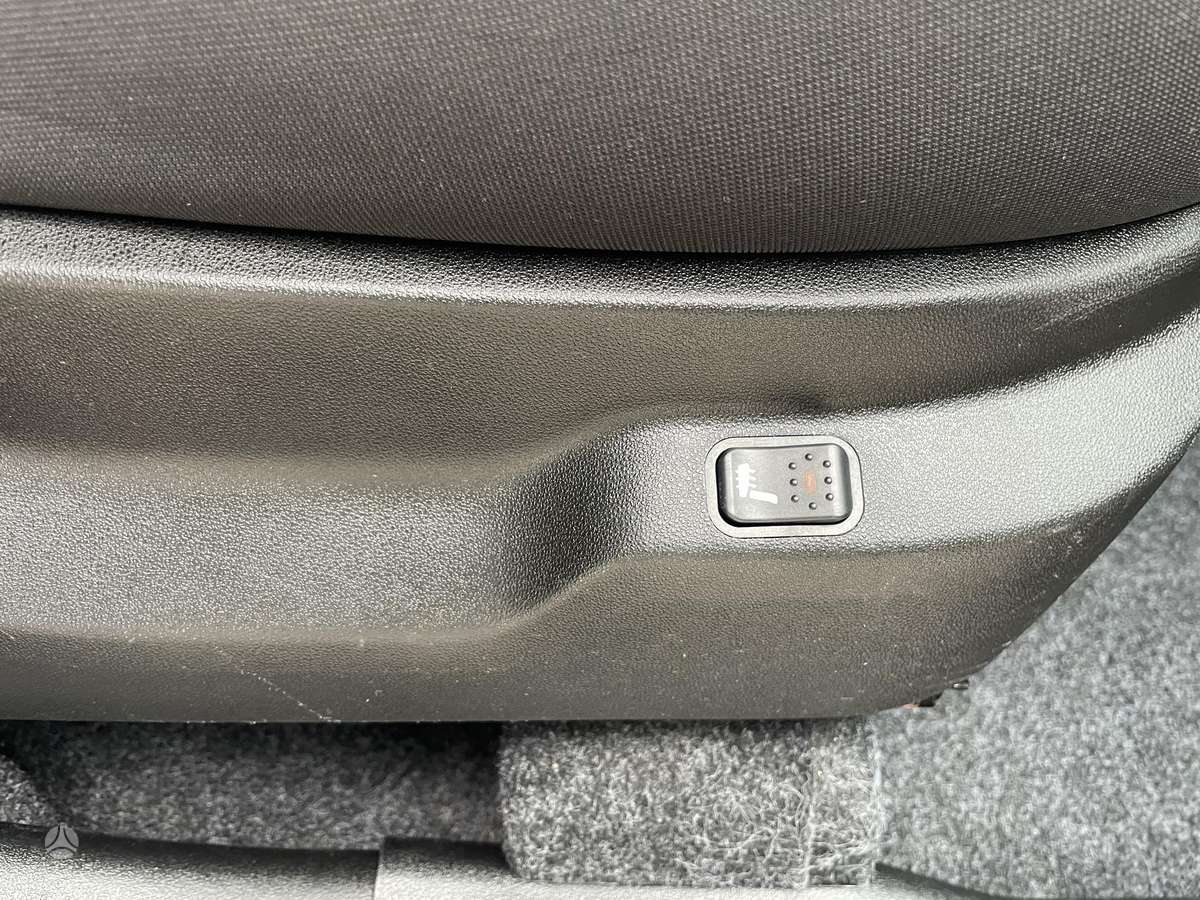 Opel Combo 2015 — фото 16