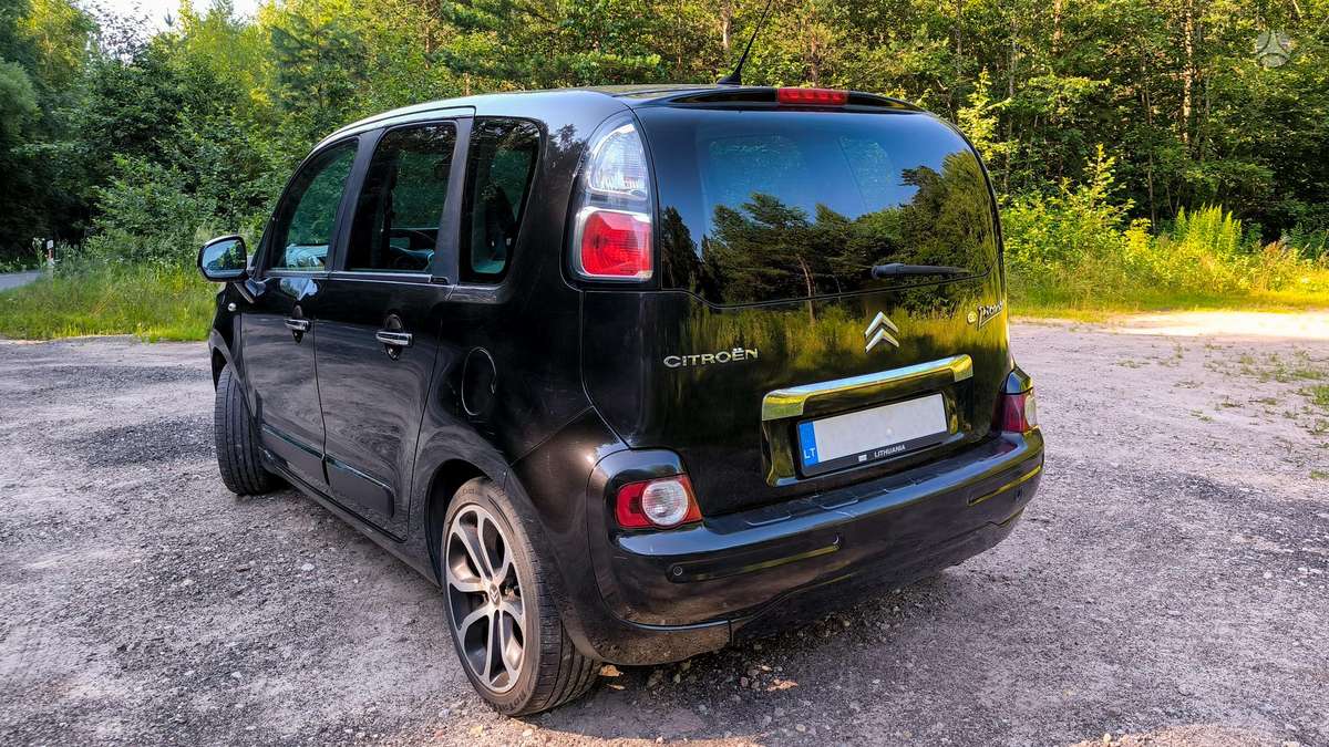 Citroen C3 2009 — двигун 1560 cm³, 90 HP (66kW)