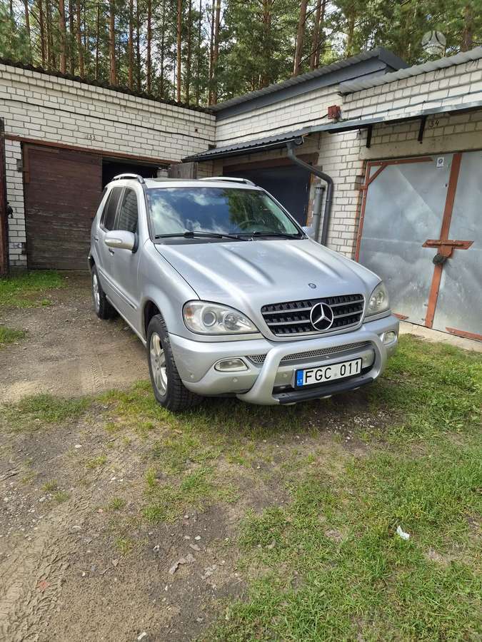 Mercedes-Benz ML270, 2005