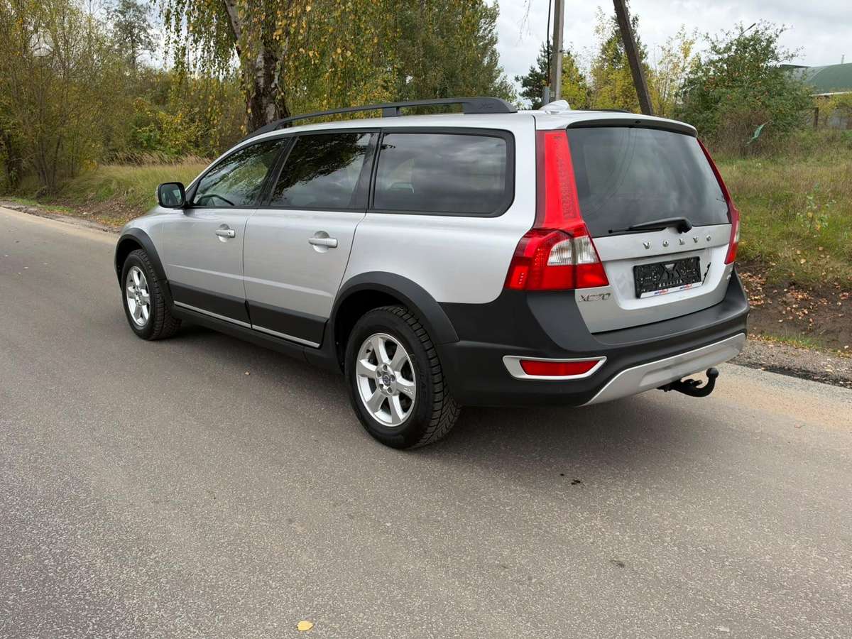 Volvo XC70 2009 — вигляд ззаду