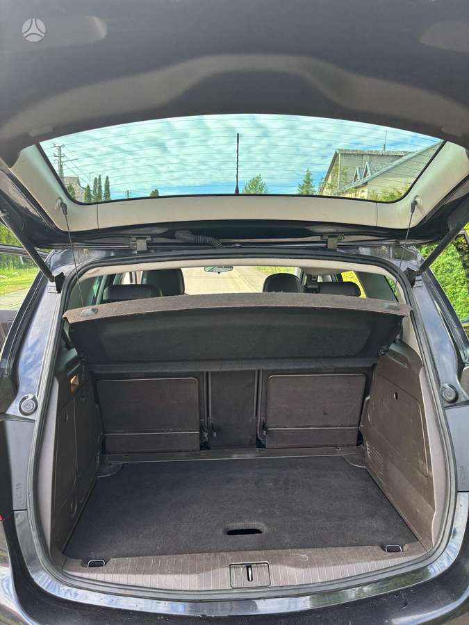 Opel Meriva 2015 — photo 8