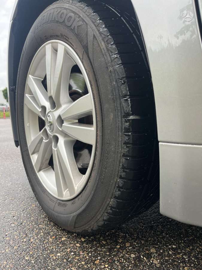 Toyota Avensis 2009 — photo 11