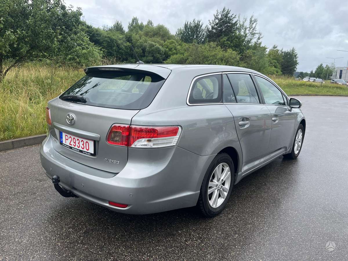Toyota Avensis 2009 — photo 5