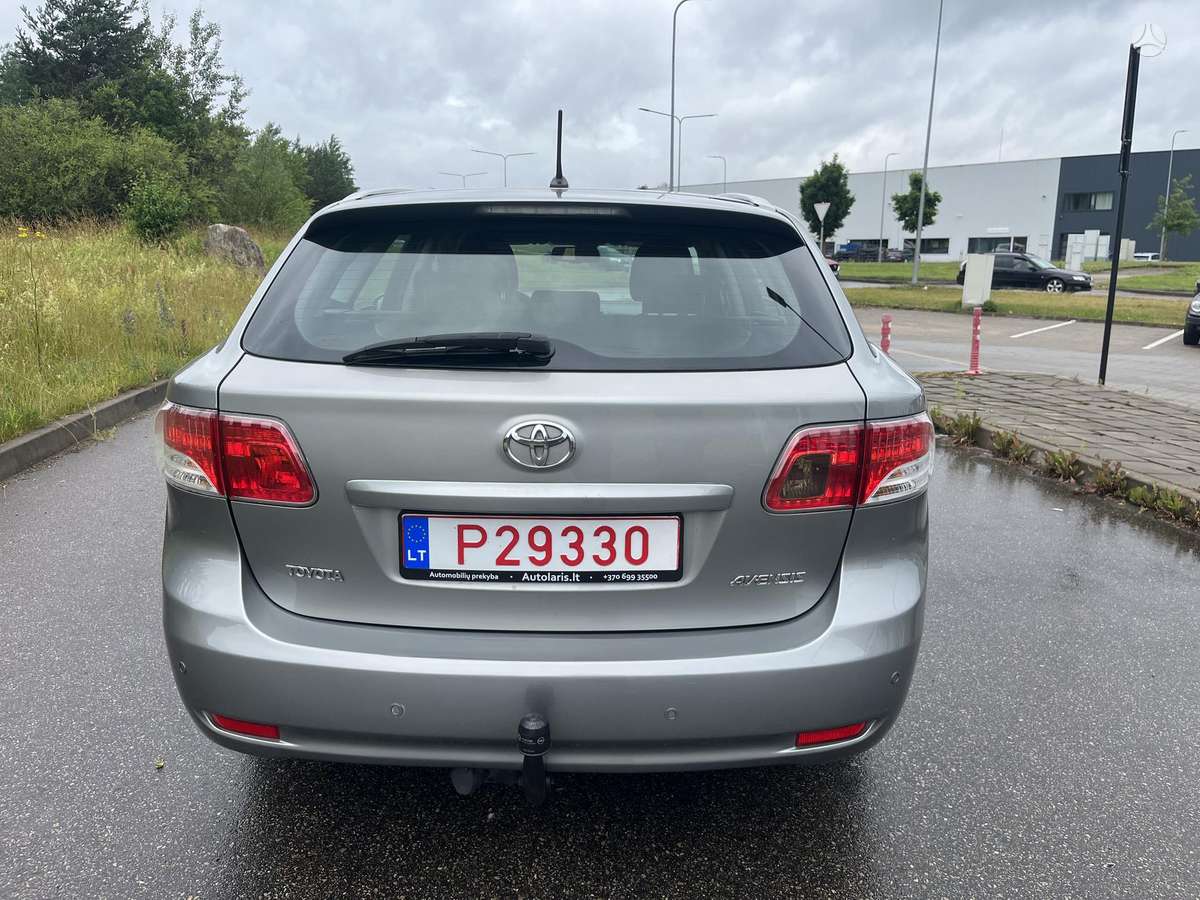 Toyota Avensis 2009 — photo 6