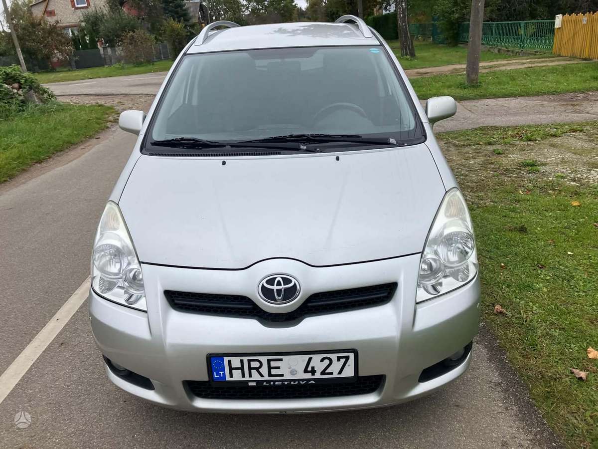 Toyota Corolla 2009 — rear view
