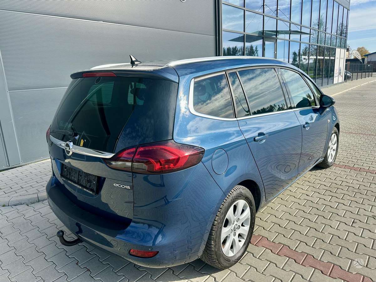 Opel Zafira 2015 — engine 1598 cm³, 136 HP (100kW)