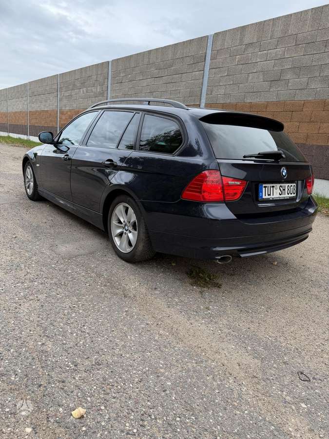 BMW 320 2008 — photo 11