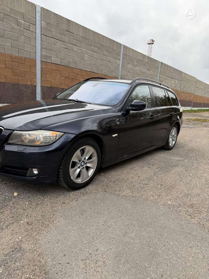 BMW 320 2008 — photo 13